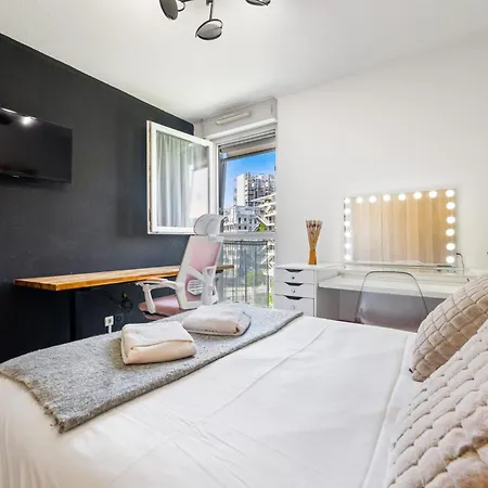 Apartment With Terrace Nice
